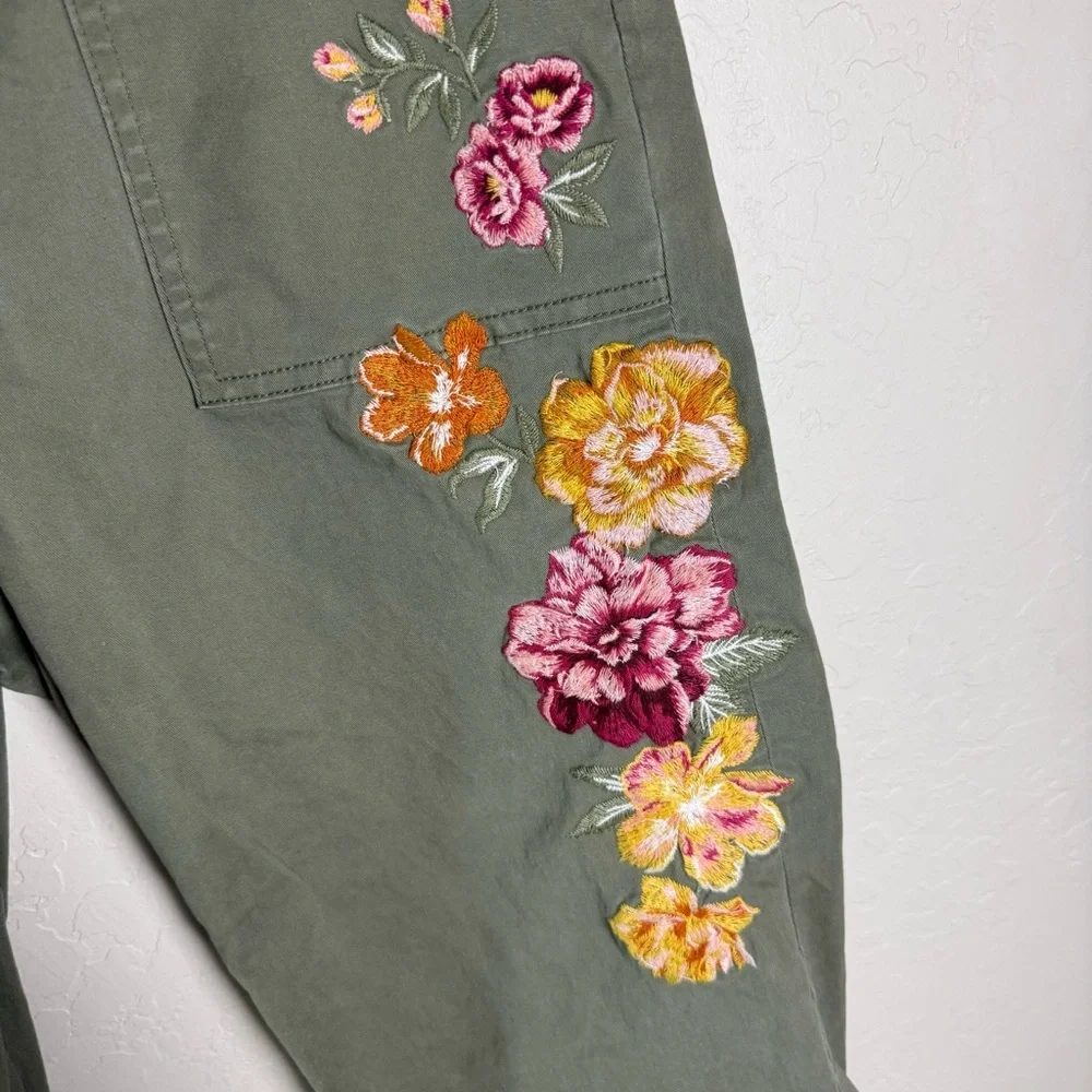 Driftwood Green Utility Boyfriend Crop Floral Embroidery Large - Picture 14 of 16